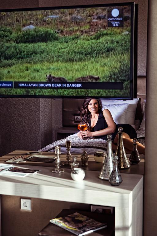 Mirage Hotel Sárvár Екстериор снимка